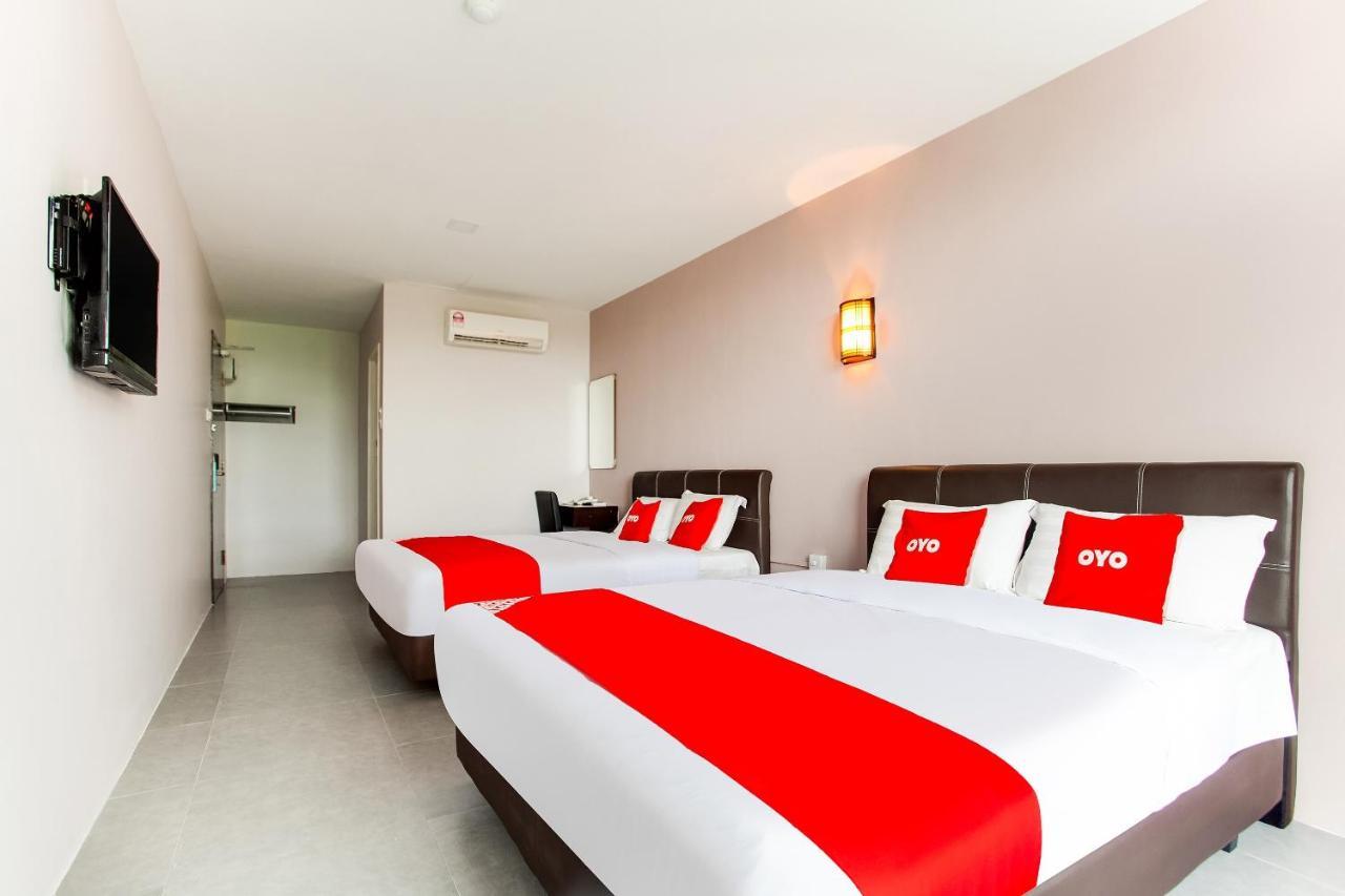 Hotel Oyo 89631 988
