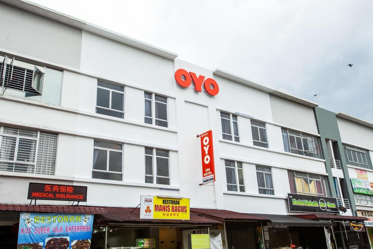 Hotel Oyo 89631 988 2*